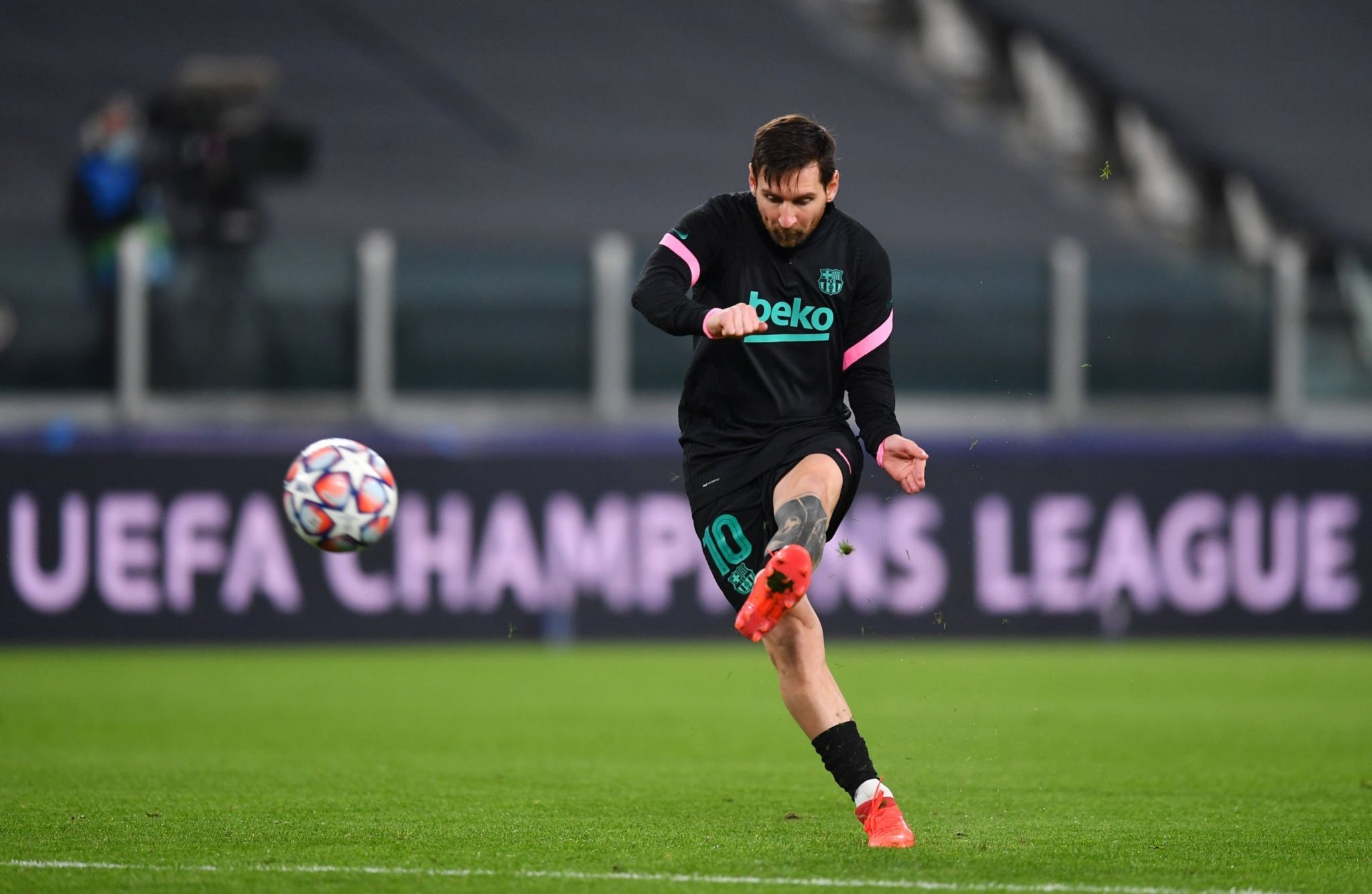 迪马利亚与 迪马利亚与