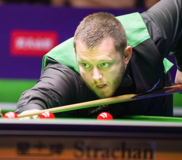 受采访时坦 受采访时坦