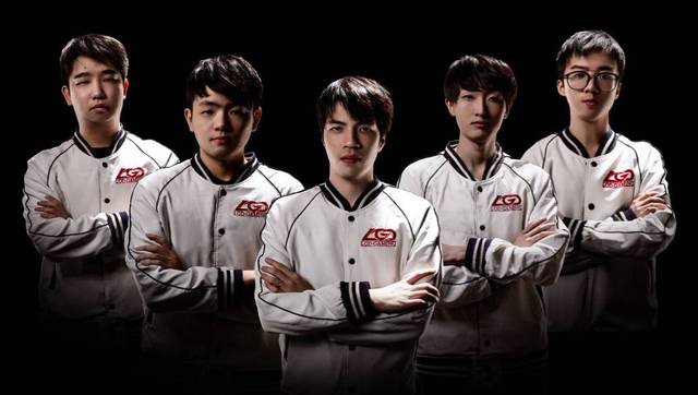 她始终保持 她始终保持